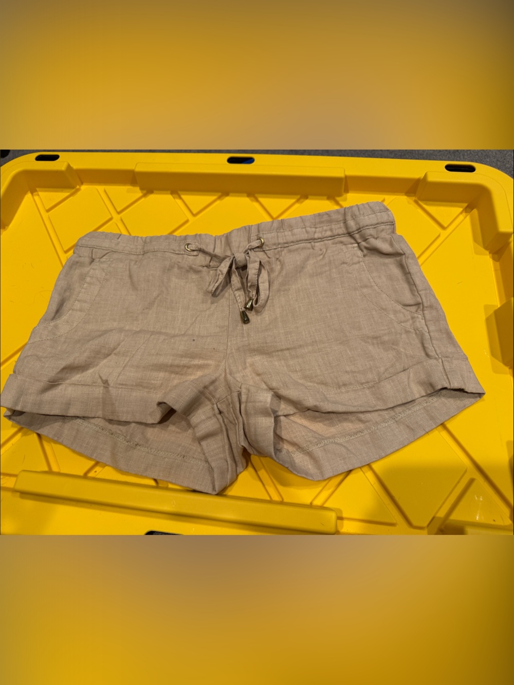 Guess Women's Light Beige Linen-Blend Drawstring Shorts